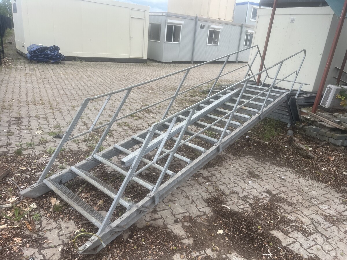 Afbeelding bij Stalen trap