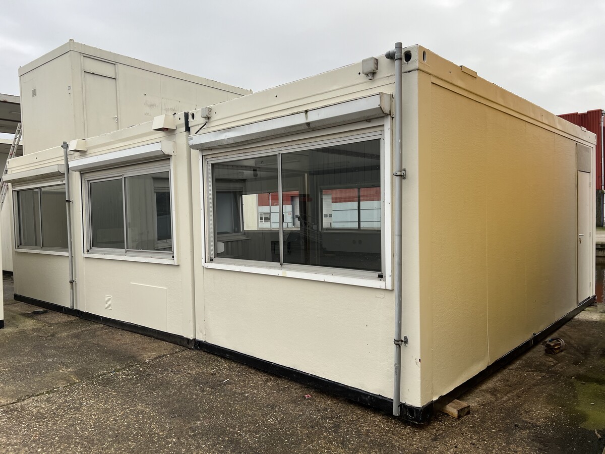 Afbeelding bij Kantoorunit (veel ramen)